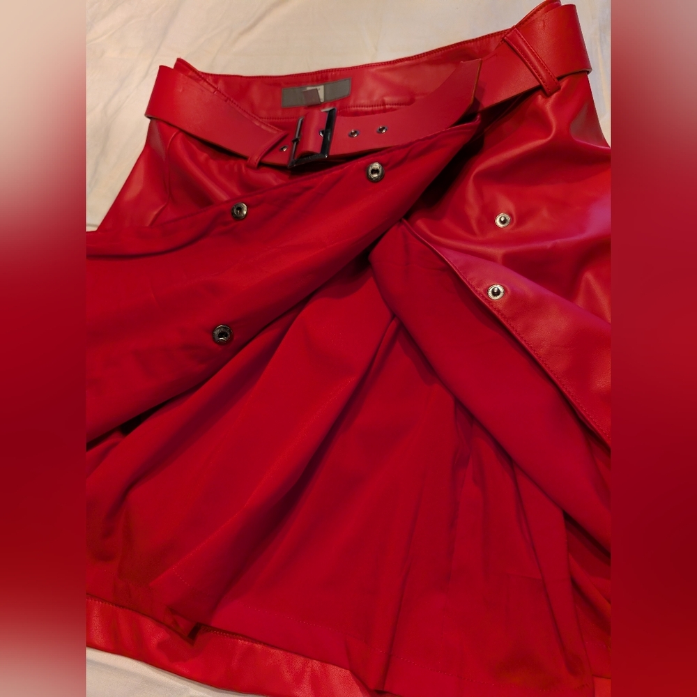 💥SALE💥Tristan Vibrant Red Midi Skirt - Picture 2 of 5